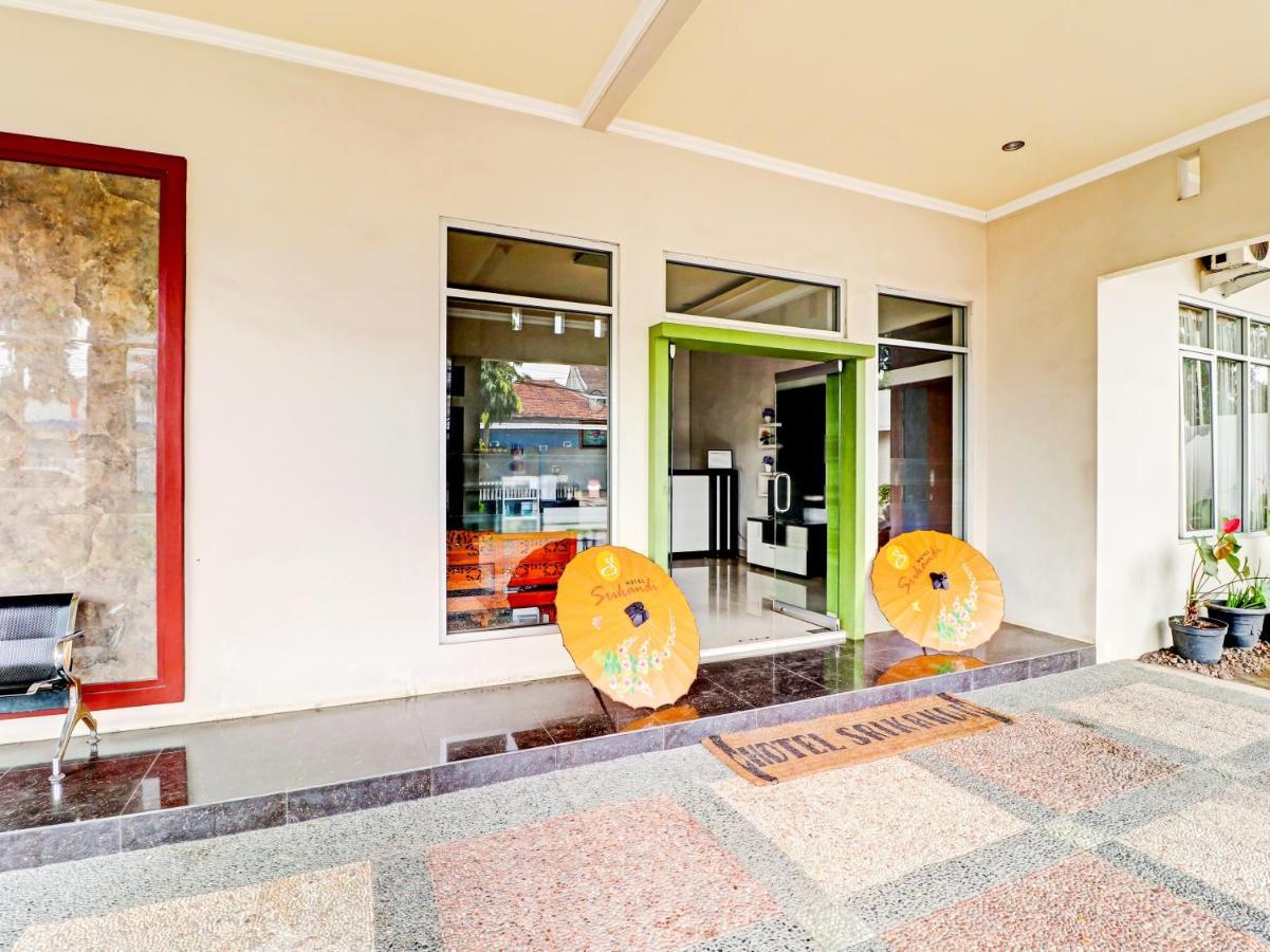 Oyo 90347 Hotel Srikandi Syariah Tasikmalaya Exterior foto